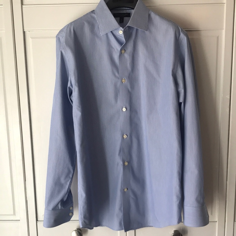 Banana Republic non-iron slim fit Men’s Button Down shirt medium